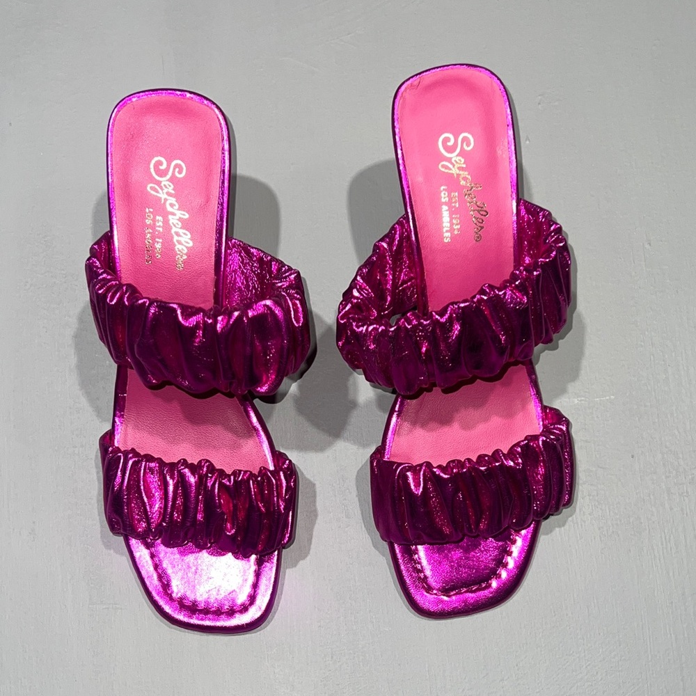 NEW Seychelles Leeward Metallic Fuchsia Leather Sandals